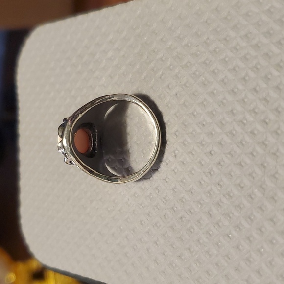Cameo ring size 6 - Picture 2 of 2